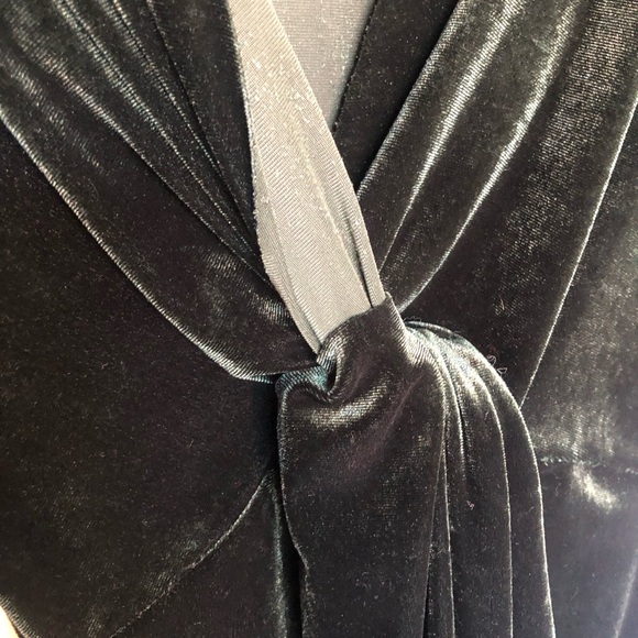 ZARA Velvet Emerald Moss Green Deep V Neck Midi Dress - Picture 3 of 4